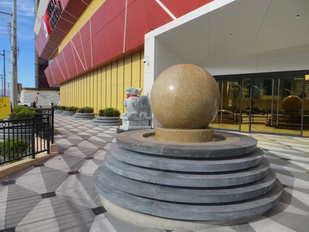 לאס וגאס Lucky Dragon Hotel מראה חיצוני תמונה
